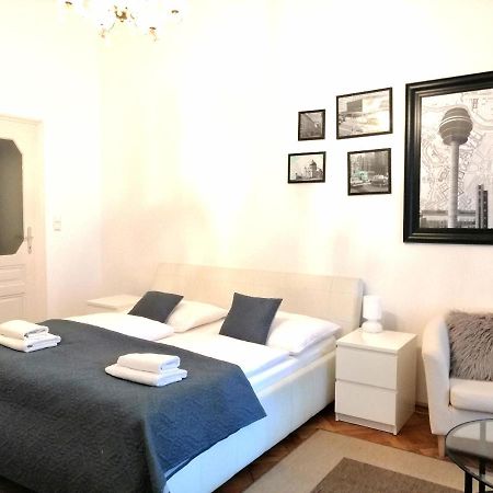 Ferienwohnungen Spittelberg Schrankgasse 维也纳 外观 照片